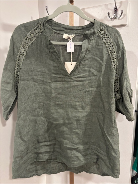 Joyna Tops - Relaxed Split-Neck Tunic in Sage Green